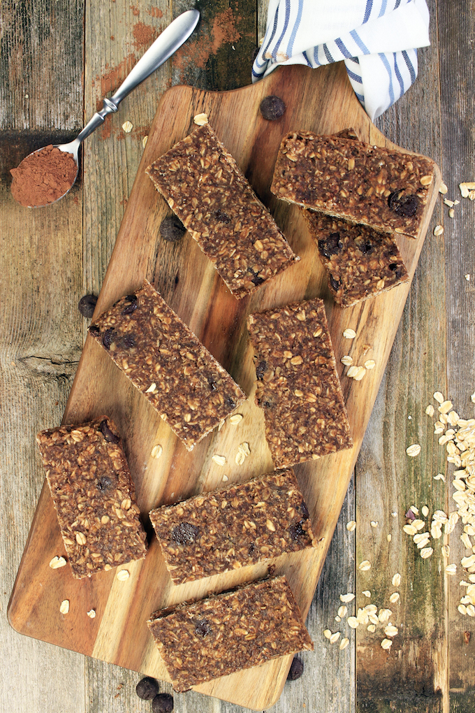 Peanut Butter Chocolate Protein Bars are simple, requiring just 10 ingredients and 30 minutes to make. #glutenfree #dairyfree #vegan