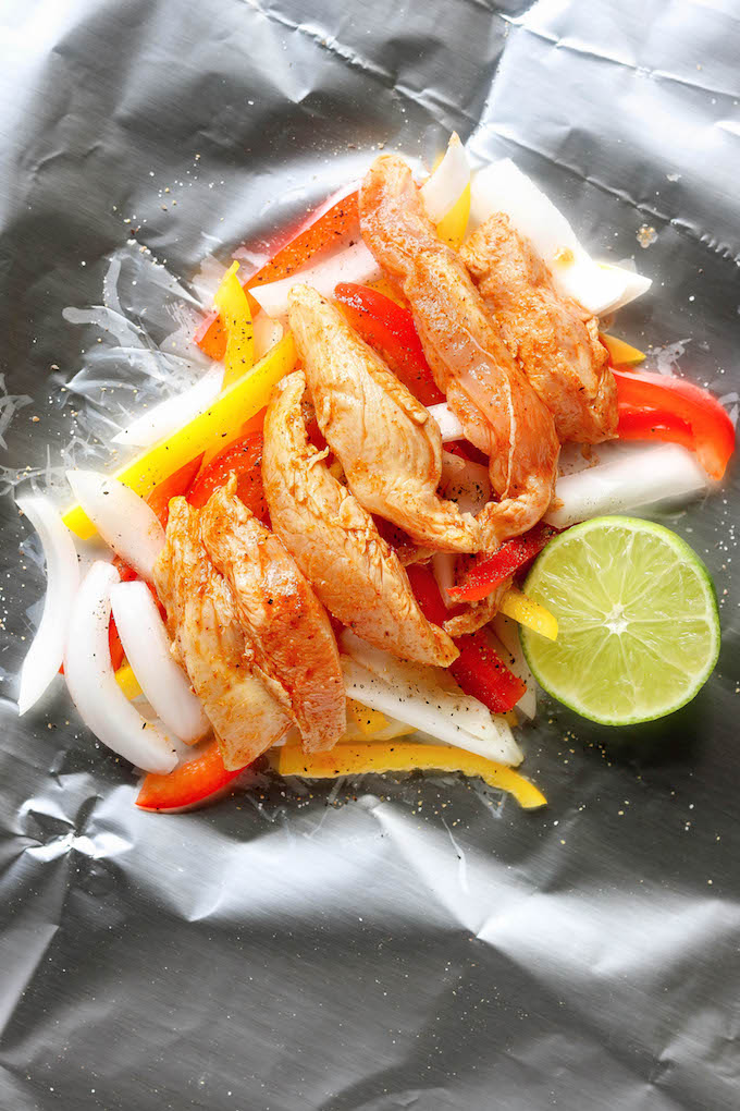 Foil Pack Fajitas are simple to make, requiring just 15 minutes prep. This easy, flavor-loaded recipe makes the best fuss free Summer dinner. Perfect for cookouts, camping, or nights you just don't want to do the dishes!