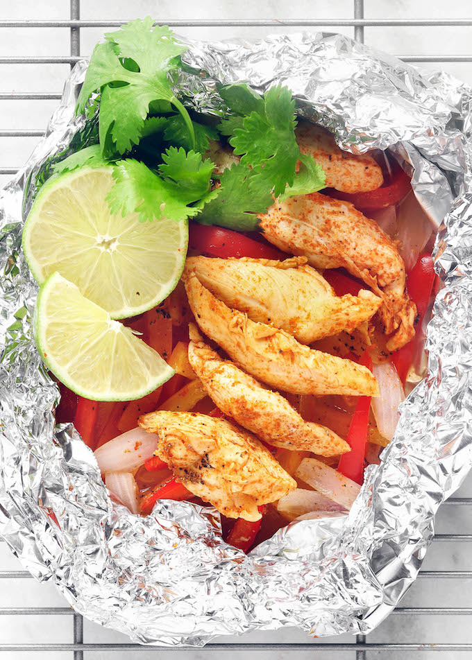 Foil Pack Fajitas are simple to make, requiring just 15 minutes prep. This easy, flavor-loaded recipe makes the best fuss free Summer dinner. Perfect for cookouts, camping, or nights you just don't want to do the dishes!