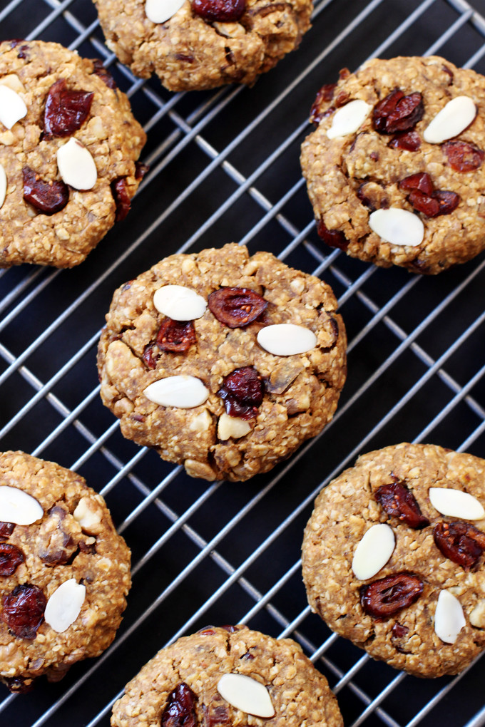 Peanut Buttern N' Pumpkin Breakfast Cookies make a perfect whole-food grab and go breakfast. Refined sugar and oil free.