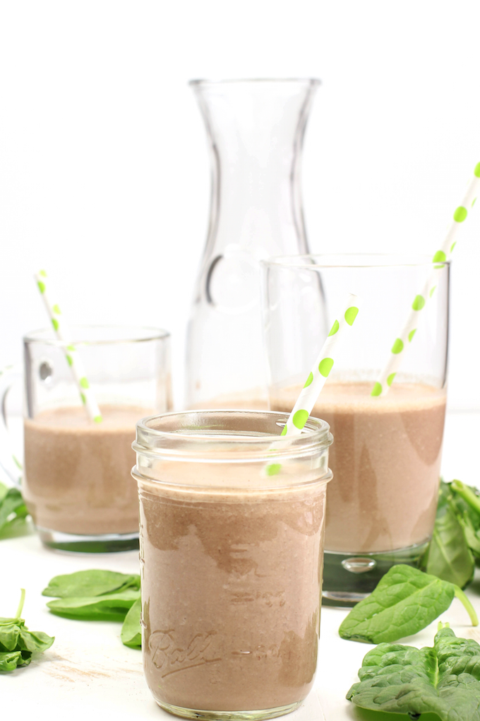 Whole Food Chocolate Breakfast Smoothies are the perfect breakfast. #healthy #vegan #glutenfree 