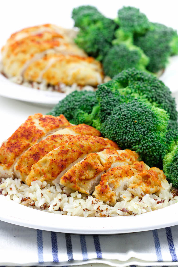 3- Ingredient Hummus Crusted Chicken is simple, healthy and delicious. #lowcarb #wholefood #cleaneating