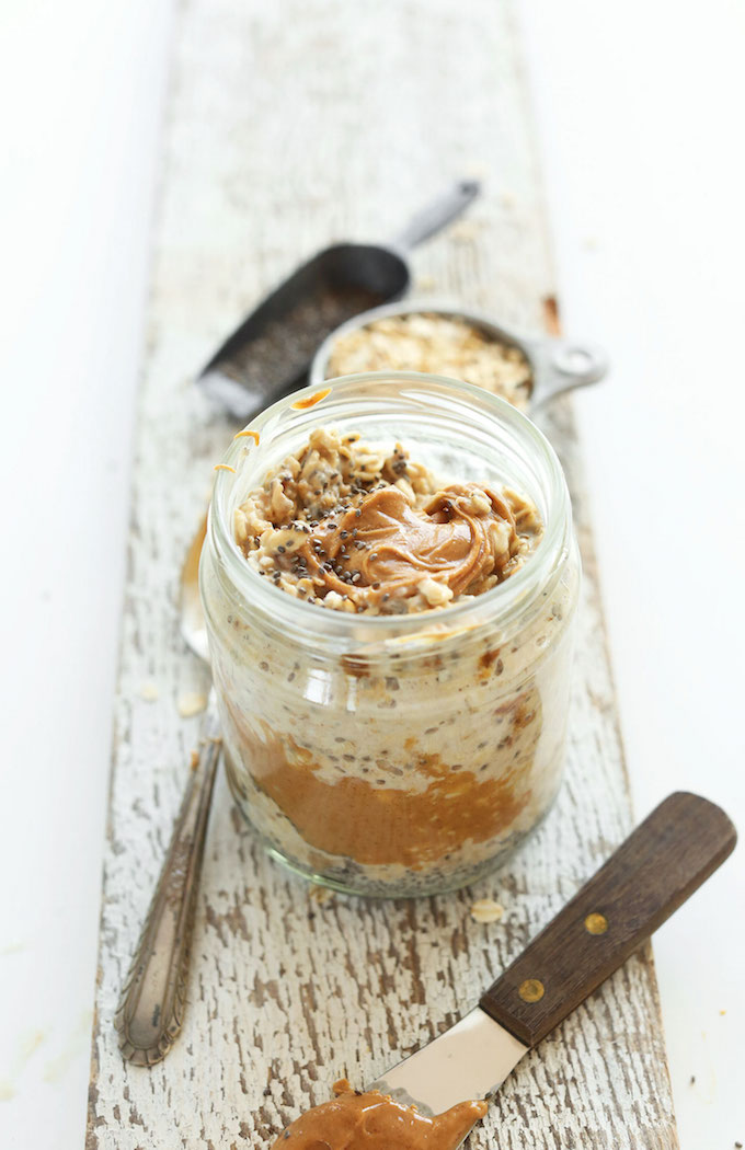 A roundup up of my favorite 10 Yummy Overnight Oat Recipes.