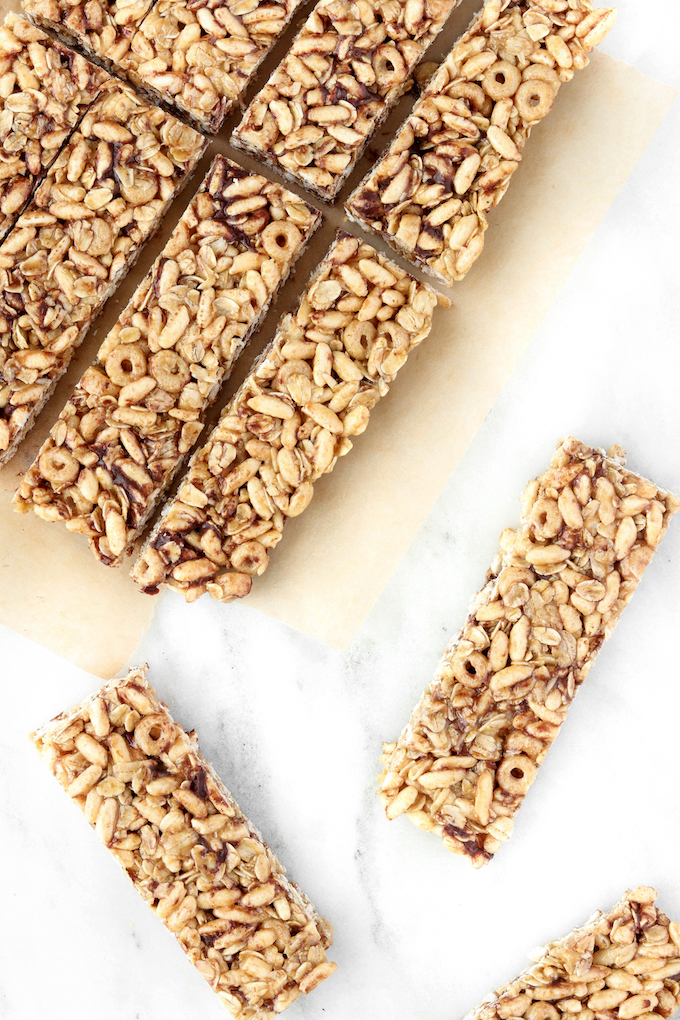 These Healthy No-Bake Cereal Bars for kids are simple to make, requiring just 6 ingredients. Whole-grains, protein and plenty of fiber make them the perfect whole-food grab n' go breakfast option for busy mornings.