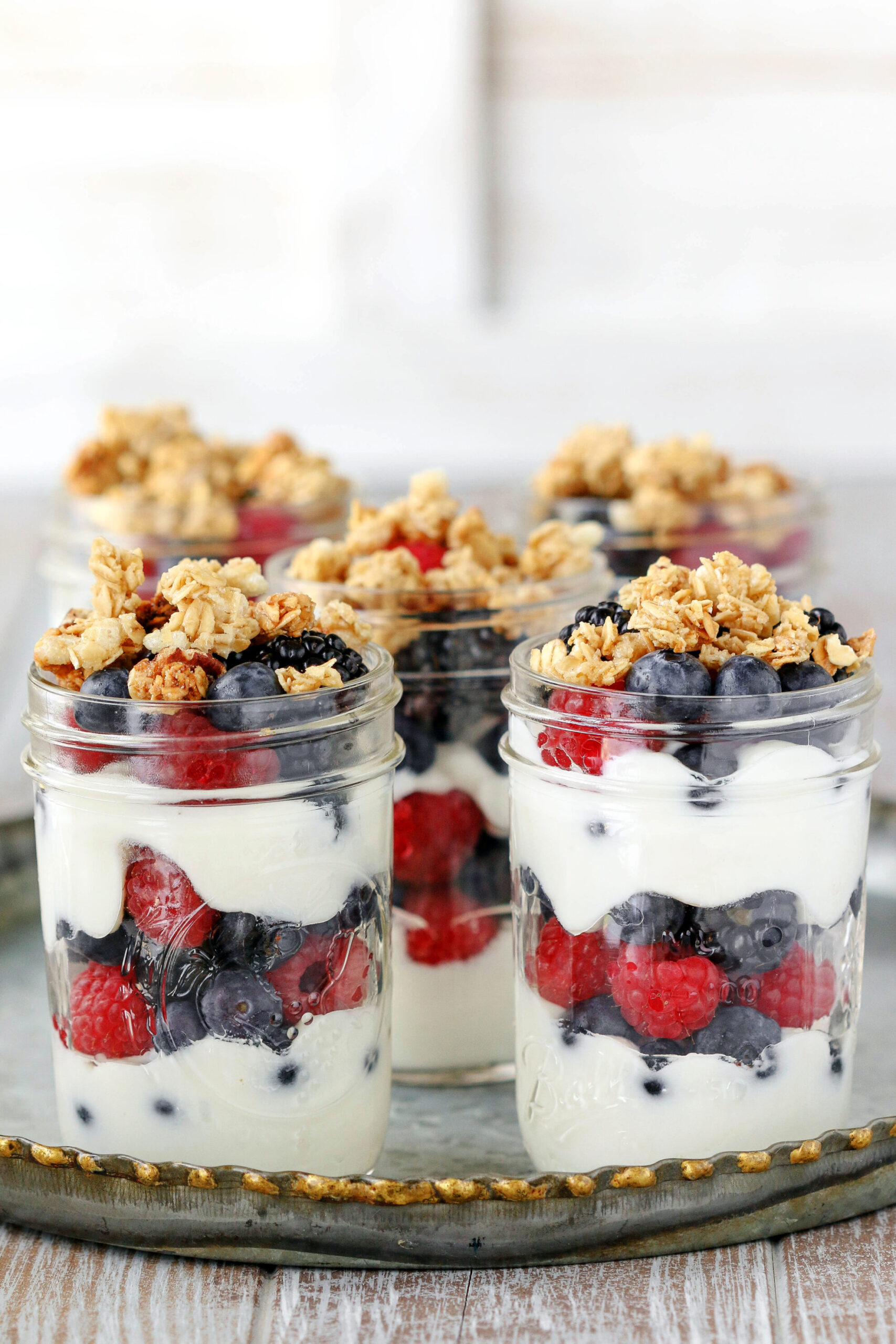 A Less Processed Life: What's For Lunch: Yogurt, Muesli, and Berries